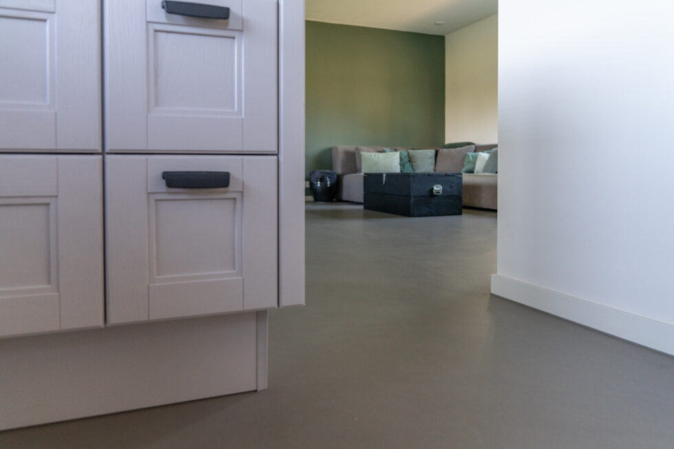 Kunststofvloeren, Gietvloeren, Deventer Soldicoat, sfeerbeelden, eindresultaat